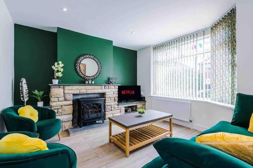 Sandileigh House By Yourstays - Luxurious 3 Bedroom House In Altrincham Exterior foto