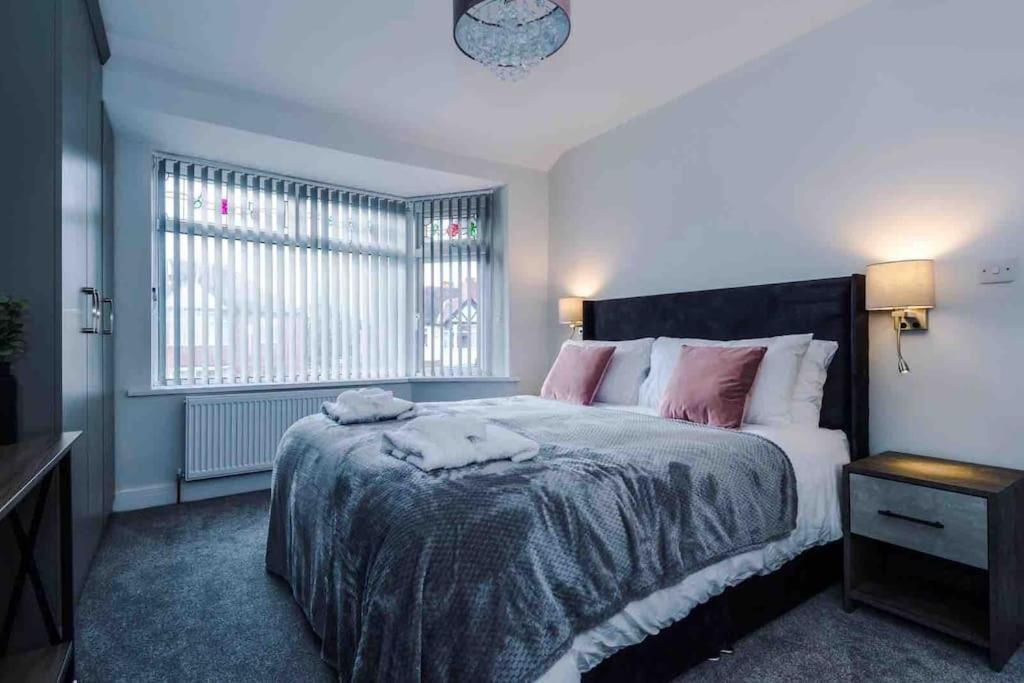 Sandileigh House By Yourstays - Luxurious 3 Bedroom House In Altrincham Exterior foto